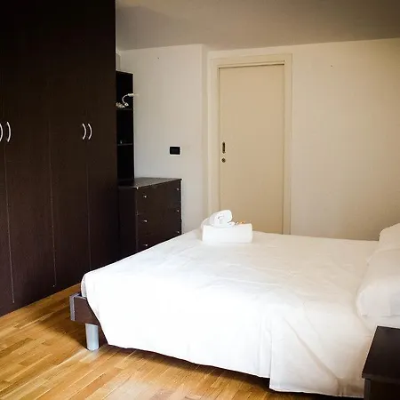 Maison Dei Miracoli 2 Bed & Breakfast