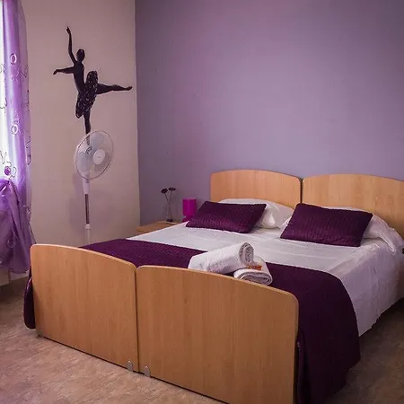 Maison Dei Miracoli 2 Nocleg ze śniadaniem 3*